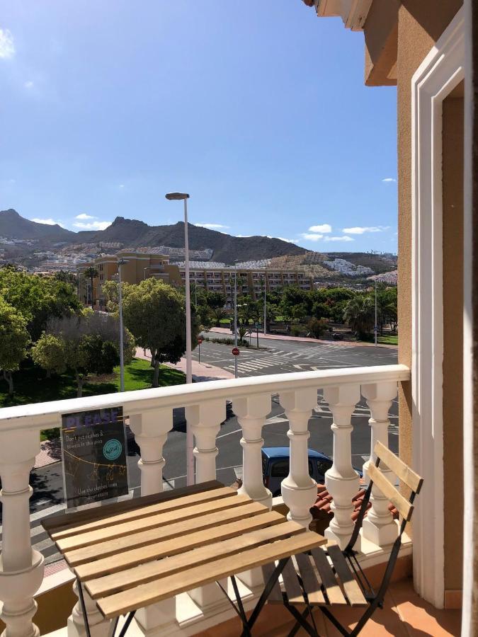 Duque Nest Hostel Costa Adeje  ภายนอก รูปภาพ
