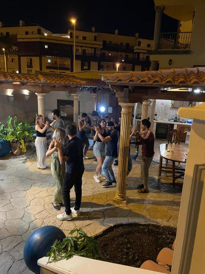 Duque Nest Hostel Costa Adeje  ภายนอก รูปภาพ